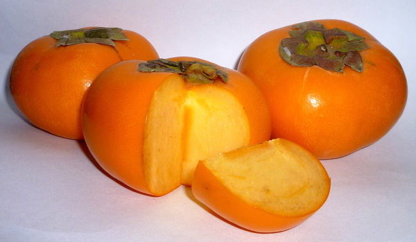 Japanese persimmon. Image courtesy Wikimedia Commons.