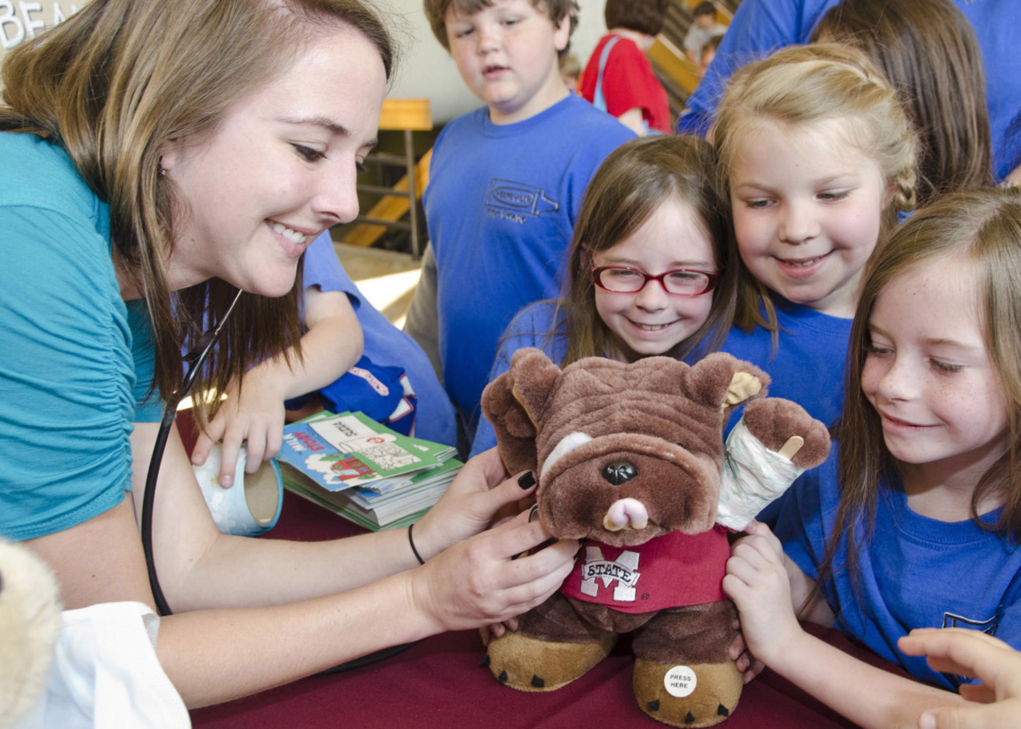 Children who attend the annual Mississippi State University College of Veterinary Medicine Open House get many opportunities to participate in hands-on activities and demonstrations. (Photo by MSU College of Veterinary Medicine/Tom Thompson)