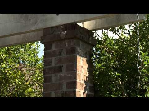 Perfect Patio - Southern Gardening TV - September 18, 2013