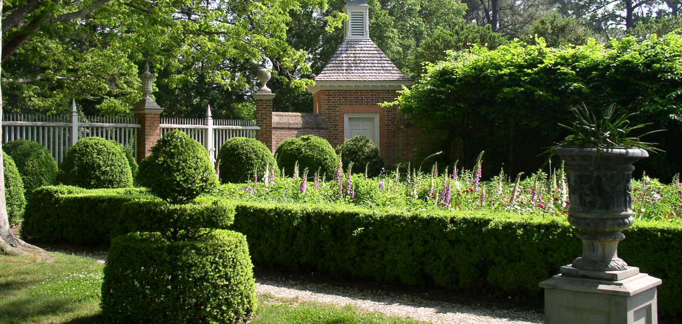 This is an image of a garden at an antebellum home.